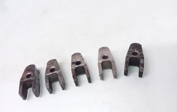 Mercedes-Benz E W210 Fuel Injector clamp holder
