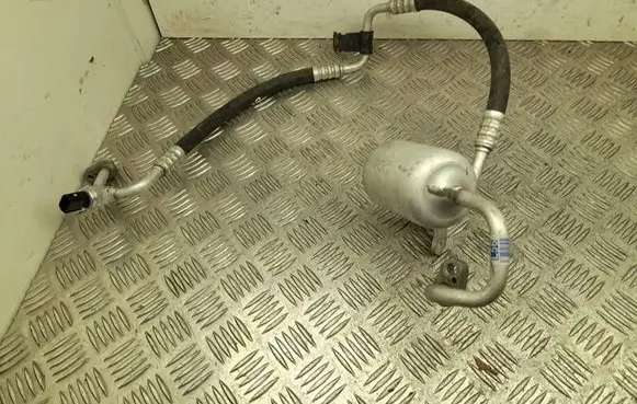 Hyundai IONIQ 6 Air conditioning (A/C) pipe/hose 
