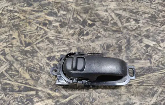 Nissan Tiida C11 Rear door interior handle 01581