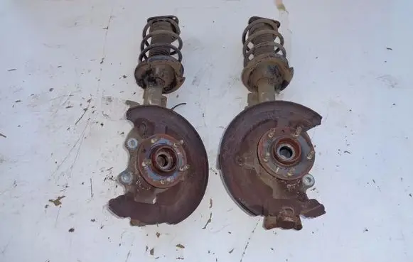 Volvo V40 Front wheel hub spindle knuckle MCPERSON