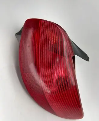 Peugeot 206 Rear/tail lights 2531D