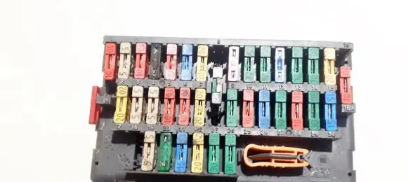 Peugeot 406 Fuse box set 9459081380 4125539