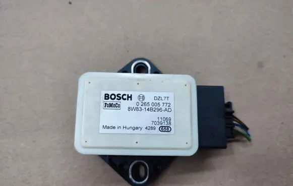 Jaguar XF X250 ESP acceleration yaw rate sensor 8W2314B296AD