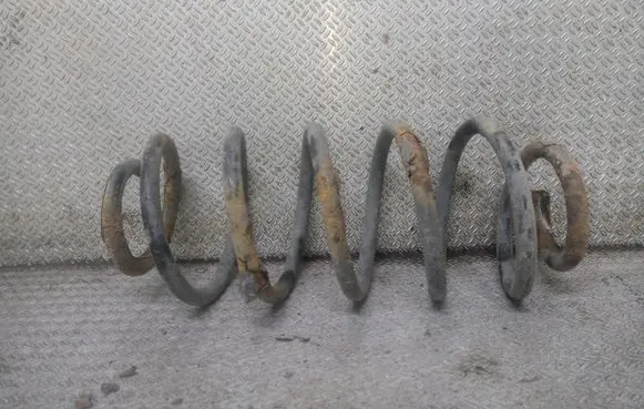 Toyota Yaris Rear coil spring