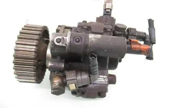 Ford Fiesta Fuel injection high pressure pump A2C20000727 9651590880 5WS40008