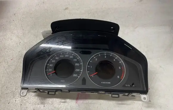 Volvo V70 Speedometer (instrument cluster) 31254535AA 36000411 39199660U