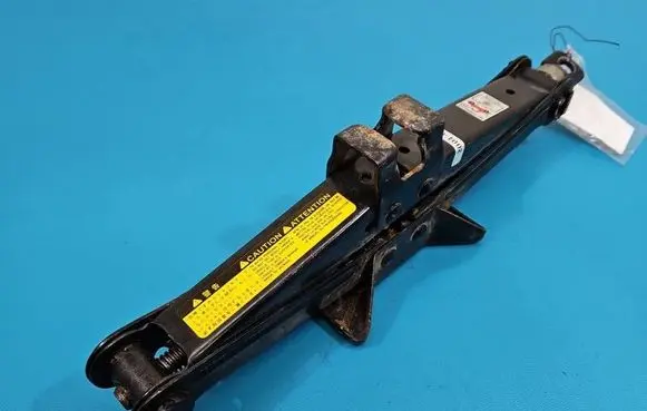 Toyota Corolla E120 E130 Lift Jack IMPRK1581300
