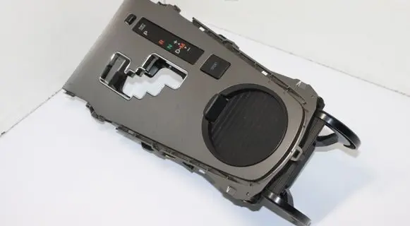 Toyota Avensis T270 Gear shifter surround trim plastic 5562505020