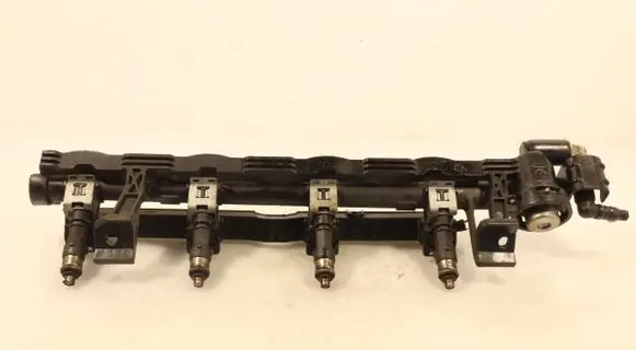 Ford Fiesta Fuel main line pipe 8A6GBB