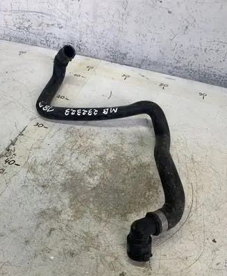 Mercedes-Benz CLA C117 X117 W117 Engine coolant pipe/hose