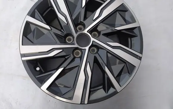 Hyundai Tucson IV NX4 R17 alloy rim N52910-N7160