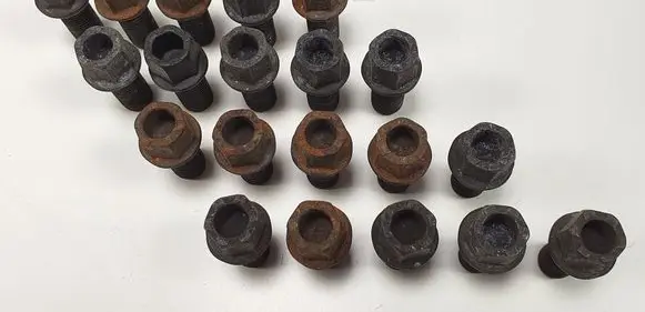 Volkswagen New Beetle Nuts/bolts 