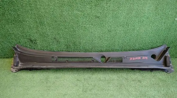 Mercedes-Benz X-class W470 Wiper trim AA111764