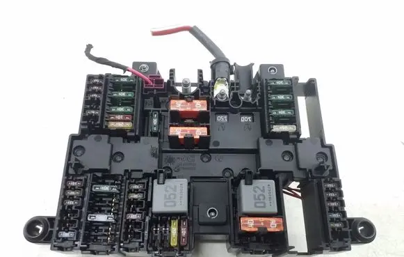 Mercedes-Benz A W177 Fuse module A1779061102