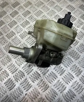 Volkswagen PASSAT B6 Master brake cylinder 03350886771