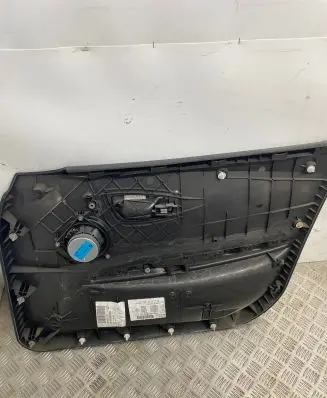 BMW 1 E81 E87 Front door card panel trim 7133297 10628510