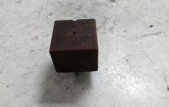 Renault Clio II Other relay 12V25A03612