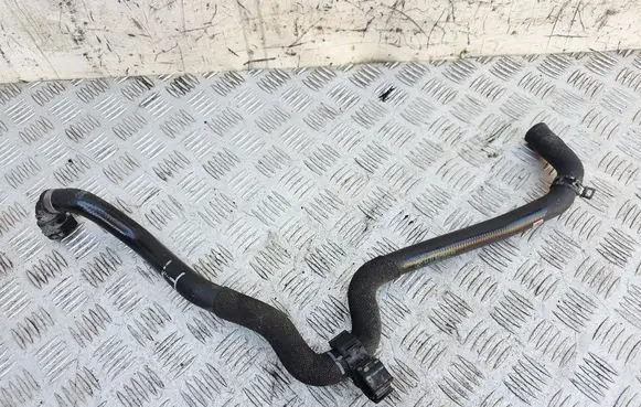 Engine coolant pipe/hose