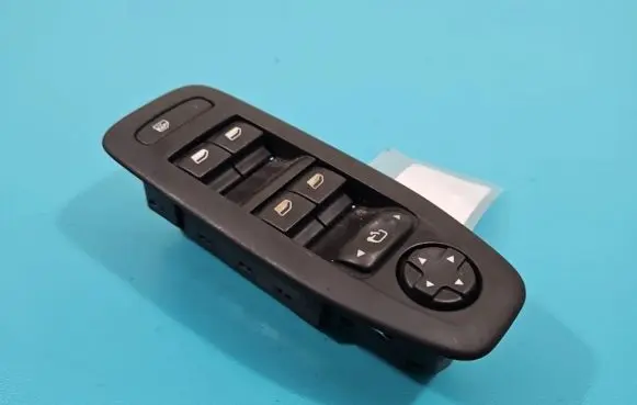 Peugeot 2008 I Electric window control switch 96749624ZD IMPRK1372255