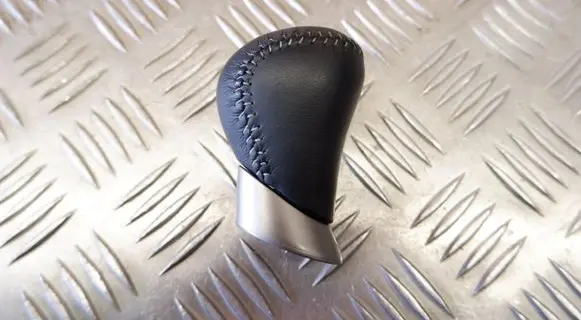 Lexus GS 250 350 300H 450H Gear lever shifter trim leather/knob 3350430430
