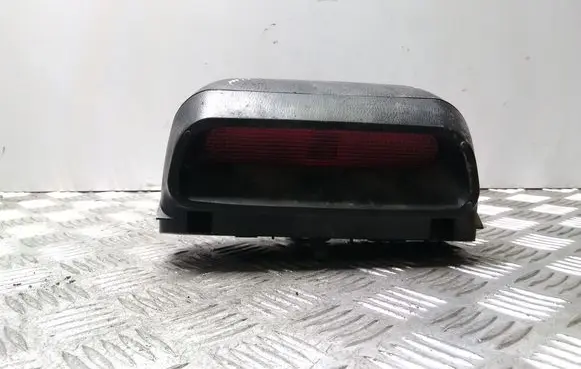 Nissan Almera Third/center stoplight