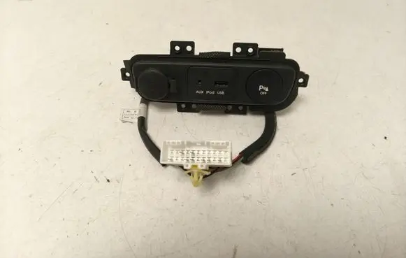 KIA Sportage USB socket connector 936003U910