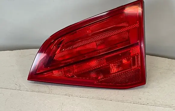 Audi A4 S4 B8 8K Tailgate rear/tail lights 21968002 Z19602