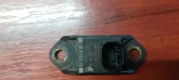 Mercedes-Benz E W211 ESP acceleration yaw rate sensor 0045423518