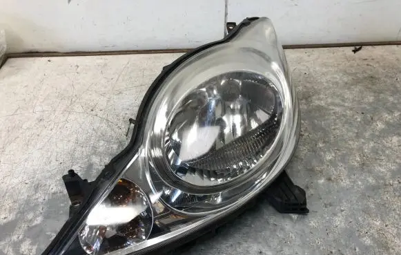 Peugeot 107 Headlight/headlamp 81150-0H030