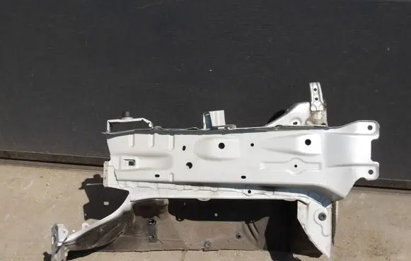 Suzuki Vitara (LY) Front quarter panel