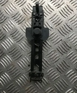 Audi A4 S4 B8 8K Seat belt adjustment motor 8E0857833E 8E0857833