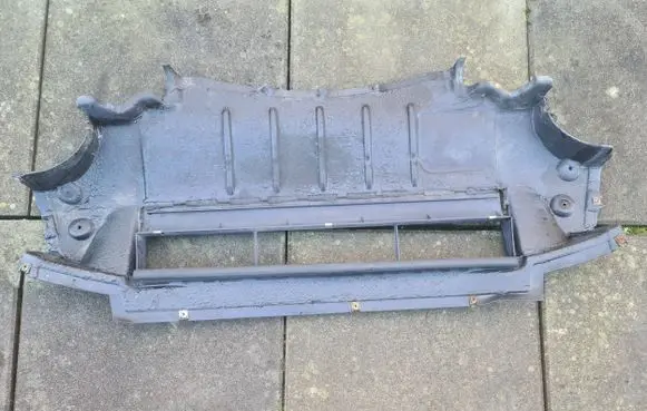 BMW M3 e92 Engine splash shield/under tray 7899820