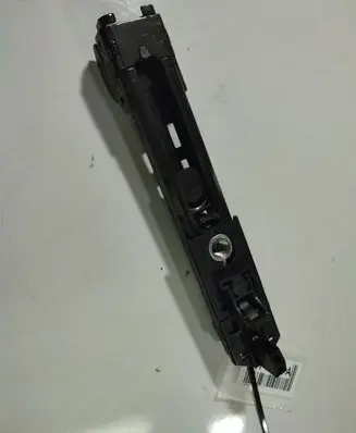 Volkswagen Golf V Seat belt adjustment rail 10550001