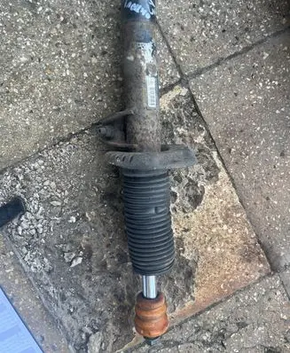 Skoda Octavia Mk2 (1Z) Front shock absorber/damper