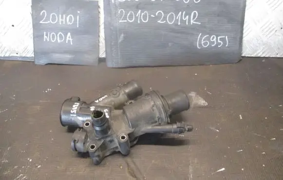 Peugeot 508 Thermostat/thermostat housing 9682141580