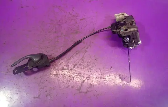 Fiat Albea Front door lock