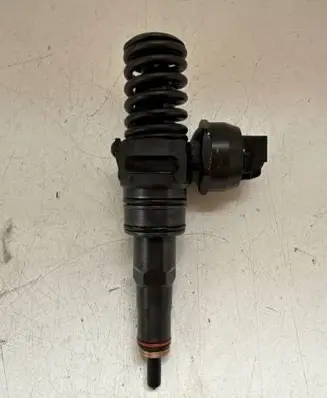 Audi A3 S3 8P Fuel injector 038330073AG