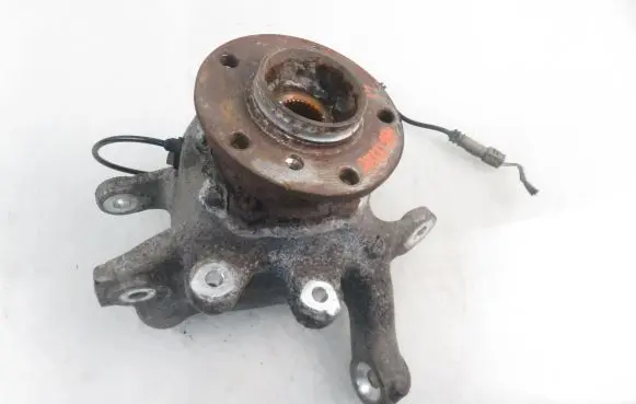 BMW 5 F10 F11 Stub axle 6793770