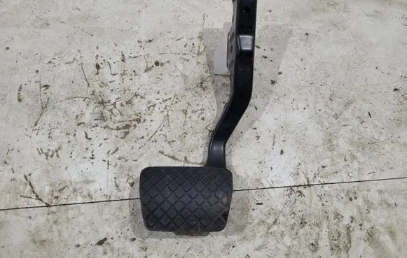 Porsche Macan (95B) Brake pedal 