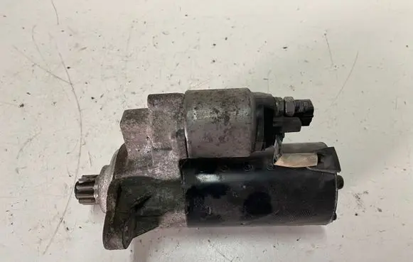 Volkswagen PASSAT B6 Starter motor 02E911023H