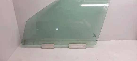 Saab 9-5 Front door window glass four-door 