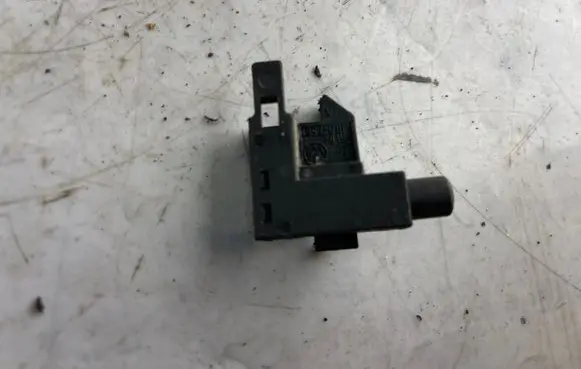 Volkswagen Golf IV Hand parking brake sensor 1j0947561