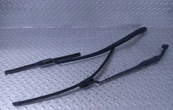 KIA Ceed Front wiper blade arm 98321J7000 98311J7000