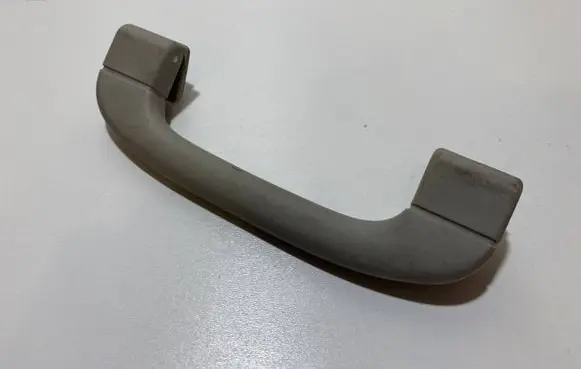 Rear interior roof grab handle