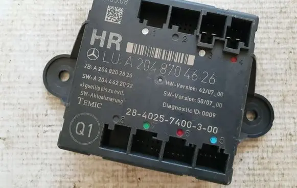 Mercedes-Benz C W204 Door control unit/module A2048704626 2048704626