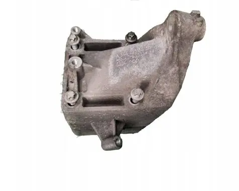 Mercedes-Benz Sprinter W901 W902 W903 W904 Engine mount bracket A6462230404