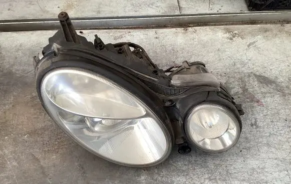 Mercedes-Benz E W211 Headlight/headlamp A0028202426 5DF00827900