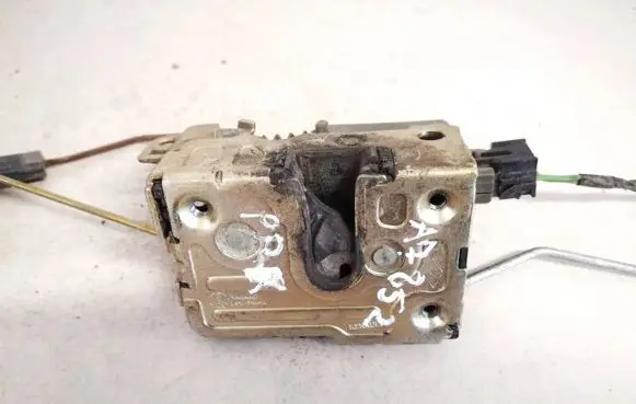 Iveco Daily 40.8 Front door lock