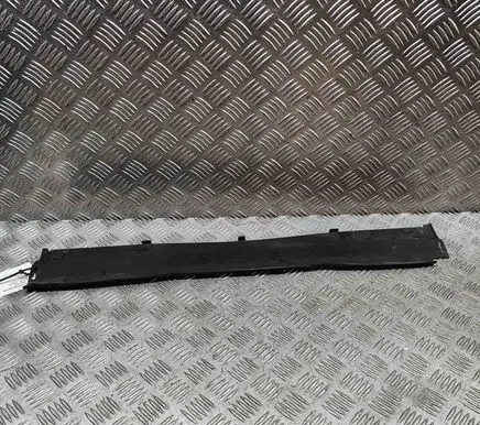Audi e-tron Intercooler air guide/duct channel 4KE121285C