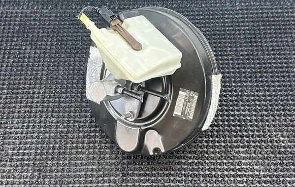 Peugeot 3008 I Brake booster 9682650980